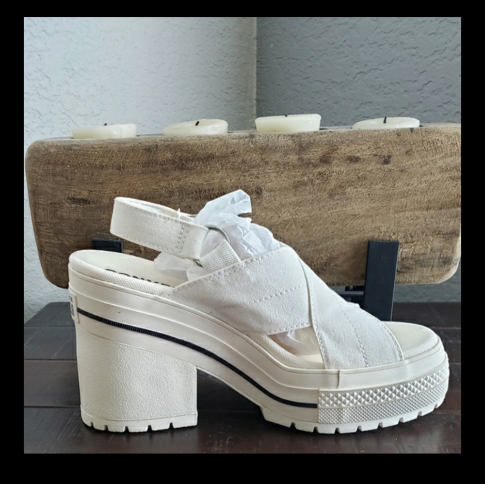 NWT- Converse platform sandals - Picture 7 of 7